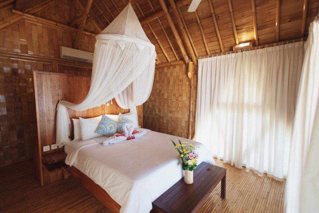 Four-poster bed